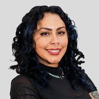 Lisa Holguin at CrossCountry Mortgage Profile Picture
