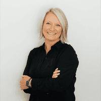 New American Funding - Andrea Malcolm Profile Picture