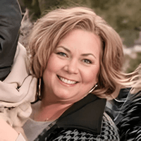 New American Funding - Leslie Gonzales Profile Picture