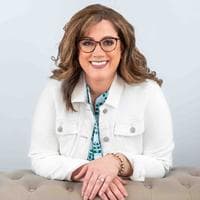 Jennifer Sheil NMLS 269568 - Synergy One Lending Profile Picture